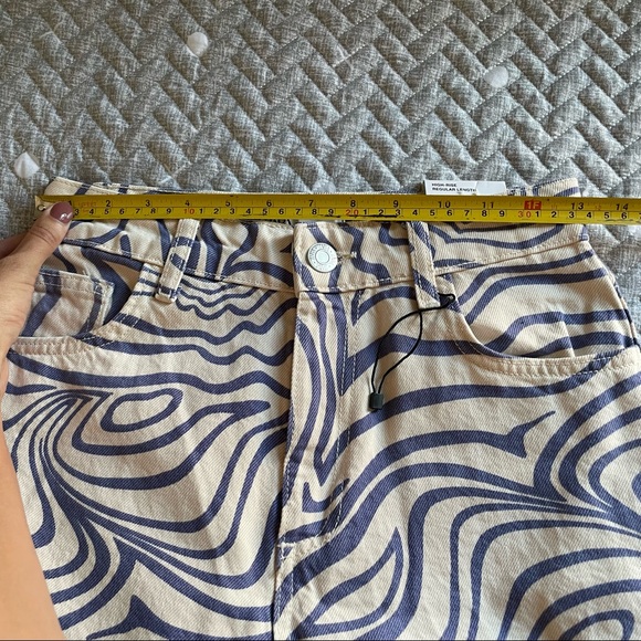 ZARA PRINTED STRAIGHT LEG JEANS - Picture 6 of 10